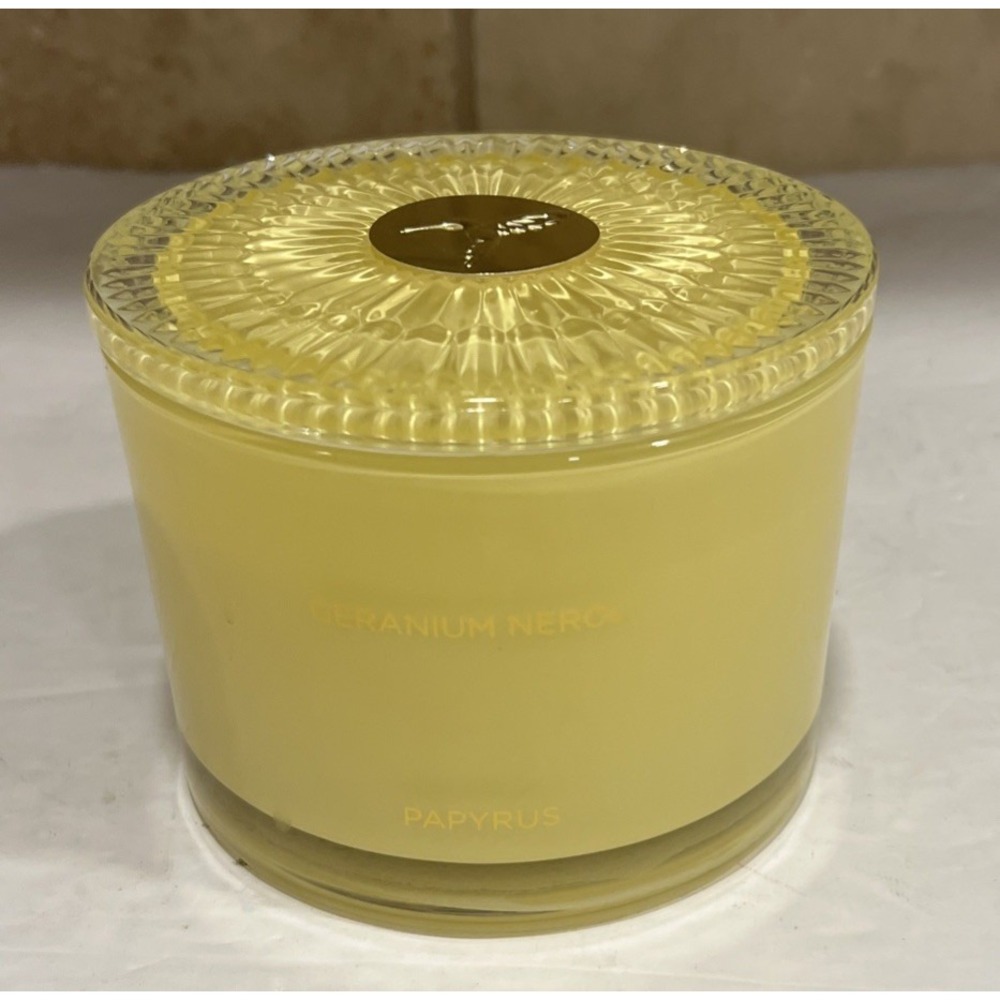 New Papyrus Geranium Neroli Soy Blend Candle 14.5 Oz. Two Wooden Wicks